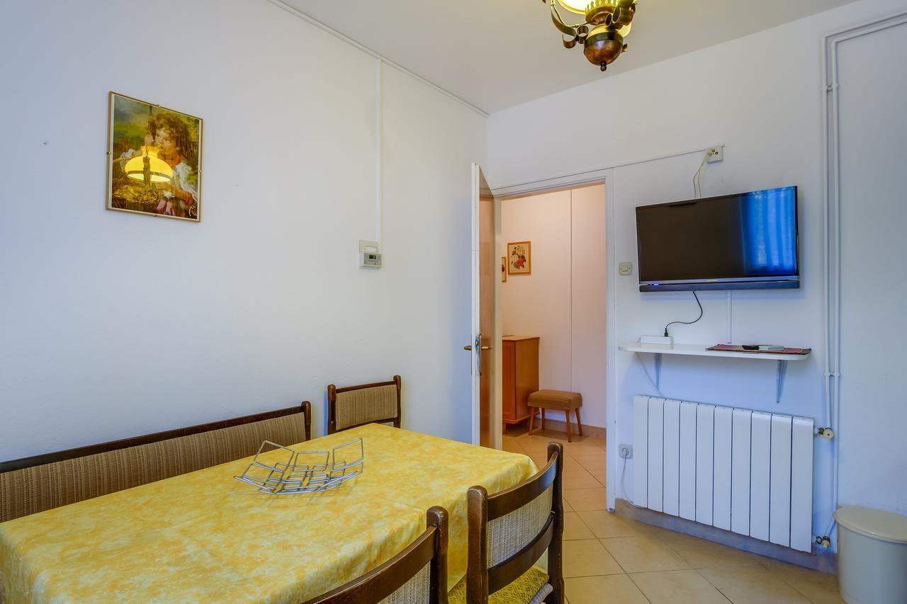 Apartments Beba Mali Lošinj Eksteriør bilde