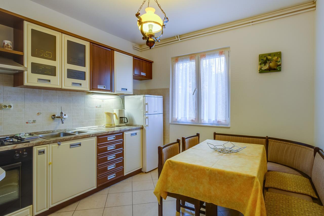 Apartments Beba Mali Lošinj Eksteriør bilde