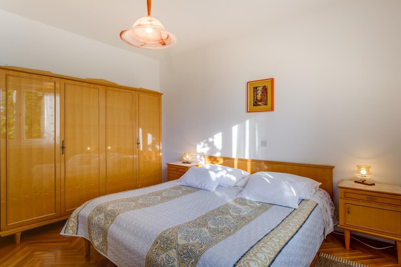 Apartments Beba Mali Lošinj Eksteriør bilde