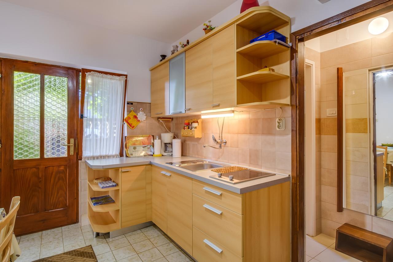 Apartments Beba Mali Lošinj Eksteriør bilde