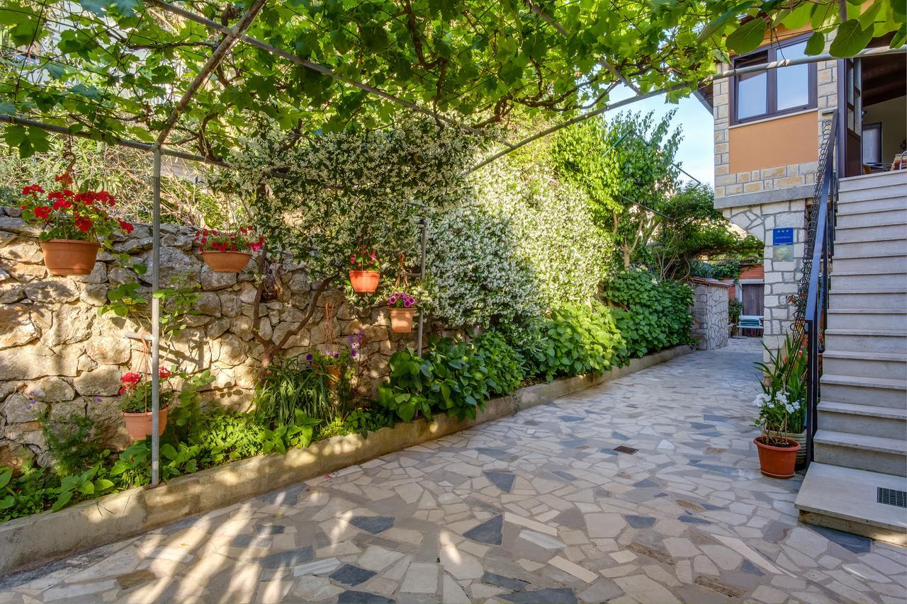 Apartments Beba Mali Lošinj Eksteriør bilde